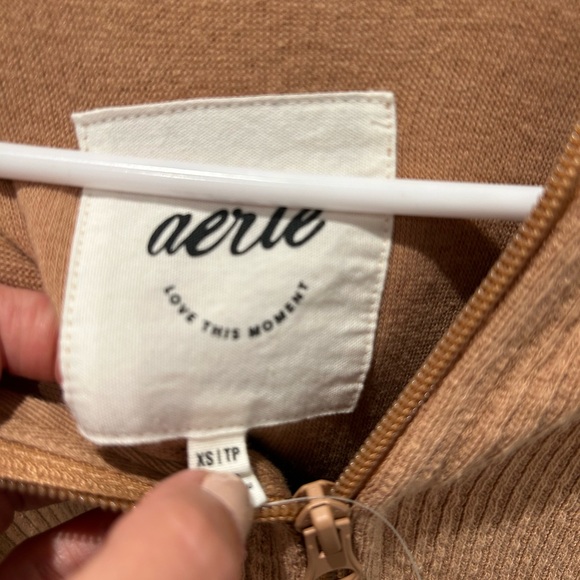 NWT AE Tunic Hoodie Sweatshirt Size XS - Picture 2 of 4